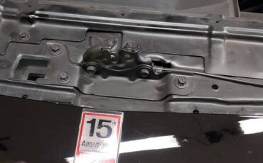 Oldsmobile-cutlass-calais-1983-black-12