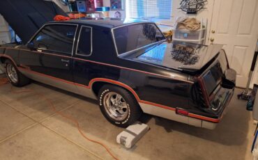 Oldsmobile-cutlass-calais-1983-black-7