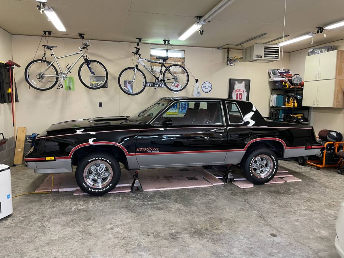 Oldsmobile-cutlass-calais-1983-black-8