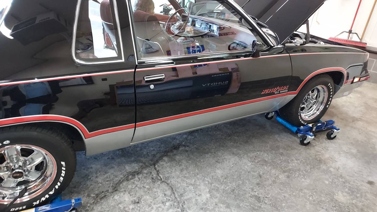 Oldsmobile-cutlass-calais-1983-black-9