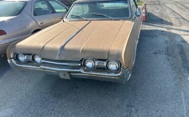 Oldsmobile-cutlass-supreme-1967-brown-3