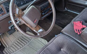 Oldsmobile-cutlass-supreme-1983-white-2