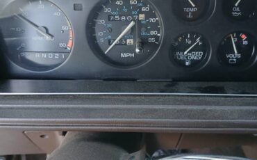 Oldsmobile-cutlass-supreme-1983-white