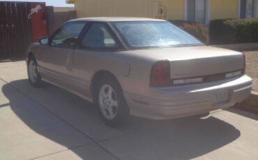 Oldsmobile-cutlass-supreme-1996-2