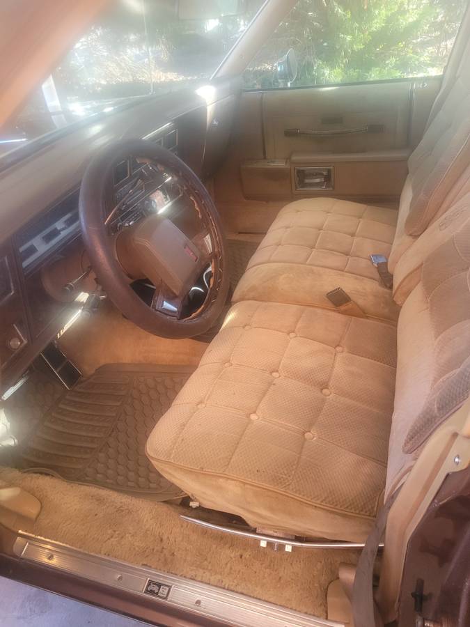 Oldsmobile-delta-88-royale-brougham-1985-brown-5