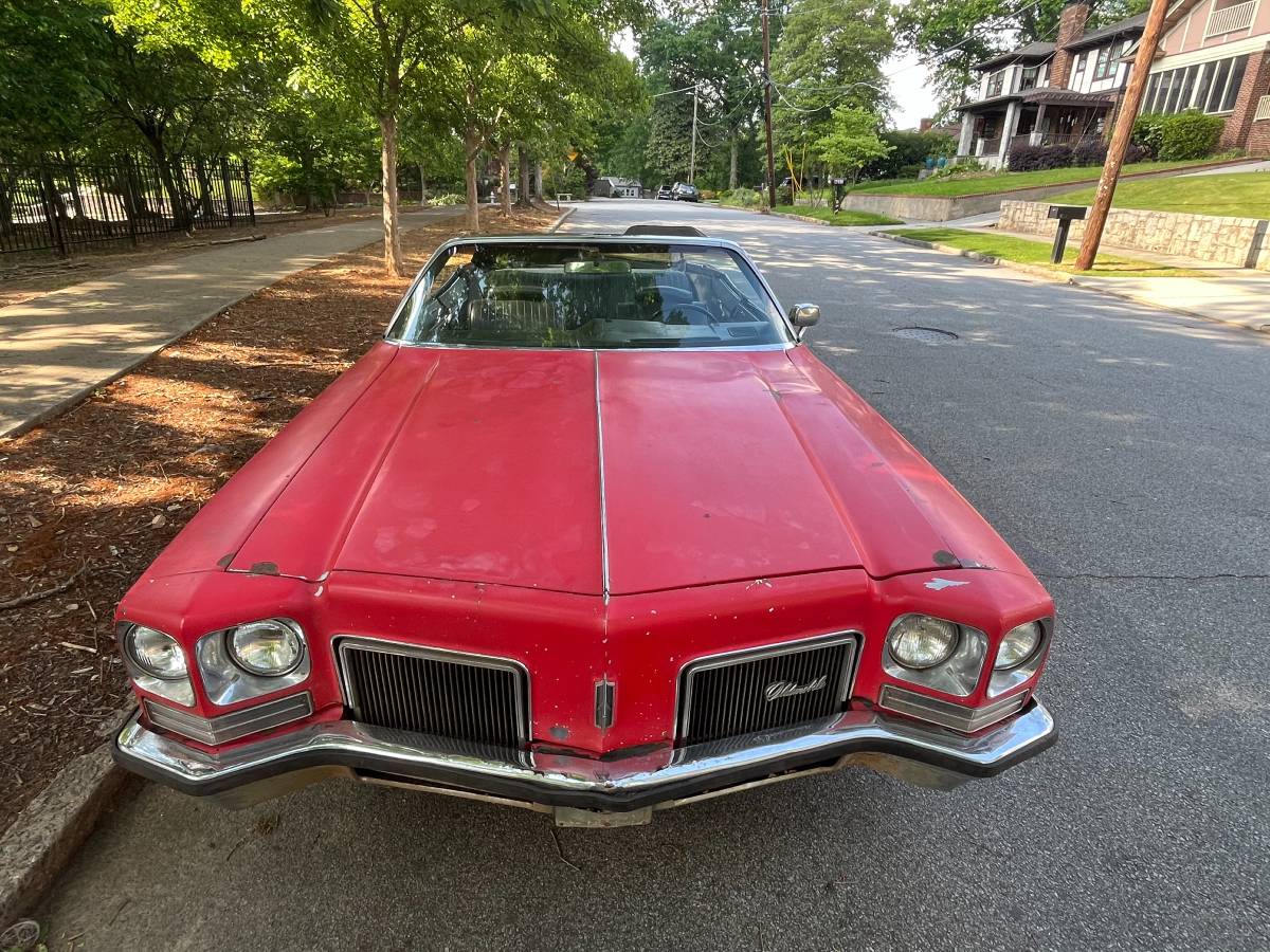 Oldsmobile-delta-88-royale-convertible-1972-red-1