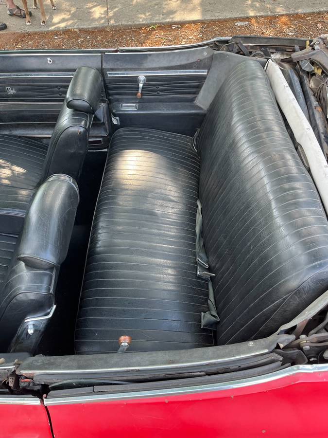 Oldsmobile-delta-88-royale-convertible-1972-red-5