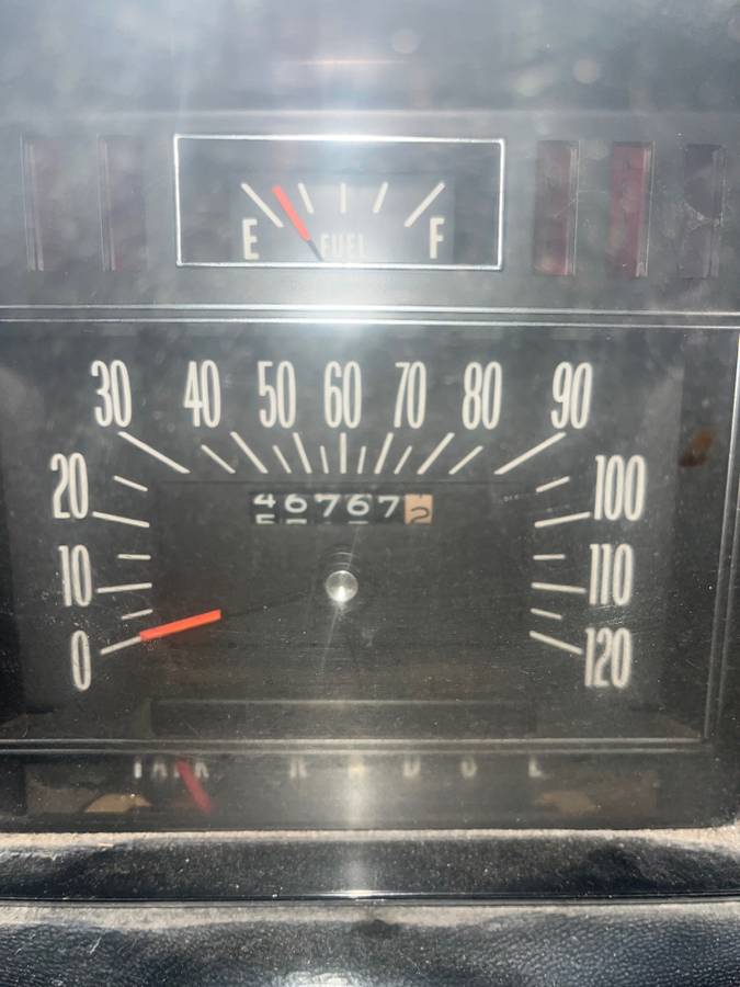 Oldsmobile-delta-88-royale-convertible-1972-red-7