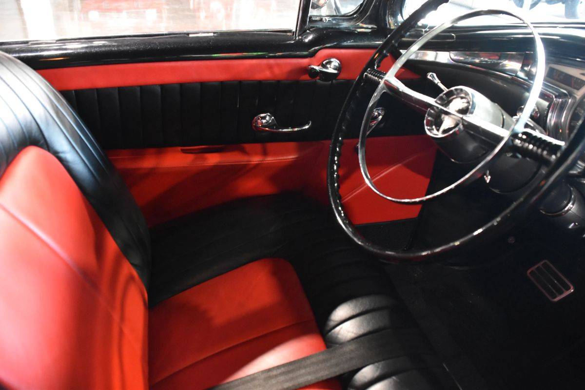 Oldsmobile-holiday-88-1955-black-20