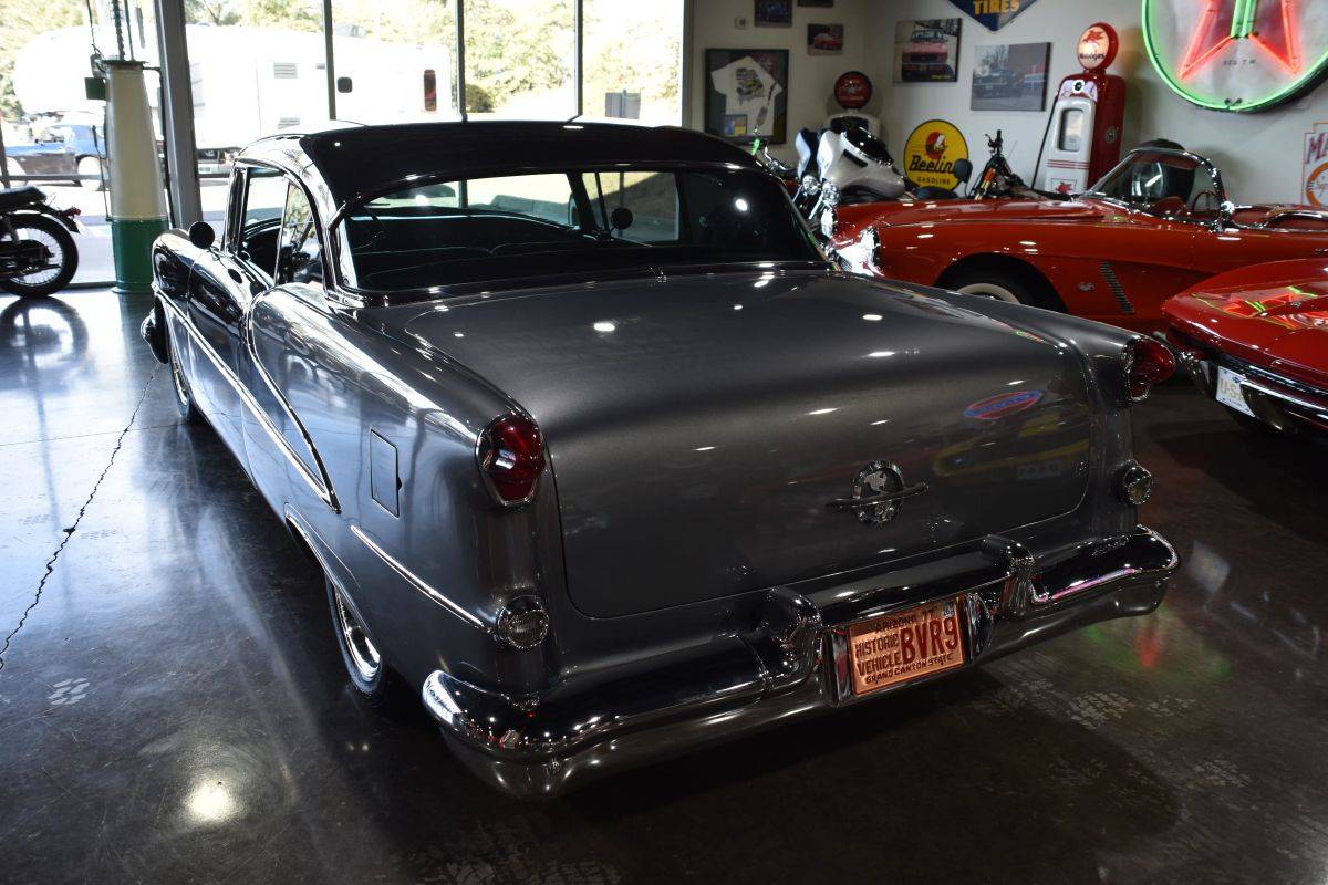 Oldsmobile-holiday-88-1955-black-3