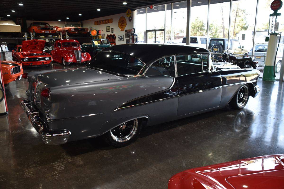 Oldsmobile-holiday-88-1955-black-6