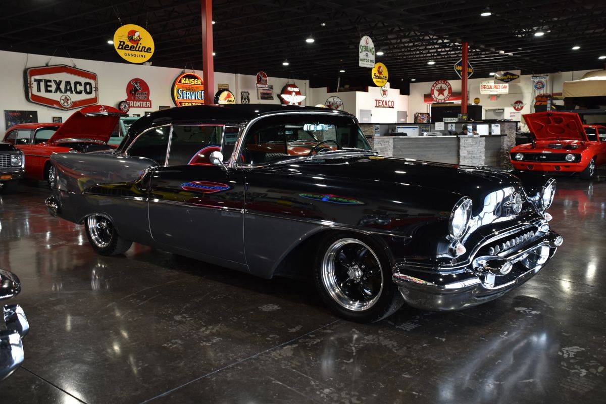 Oldsmobile-holiday-88-1955-black-8