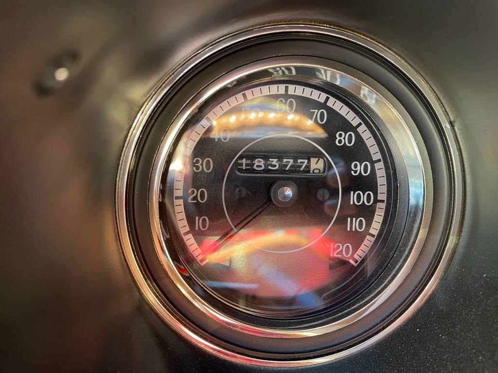 Oldsmobile-restomod-ls3-1973-brown-26