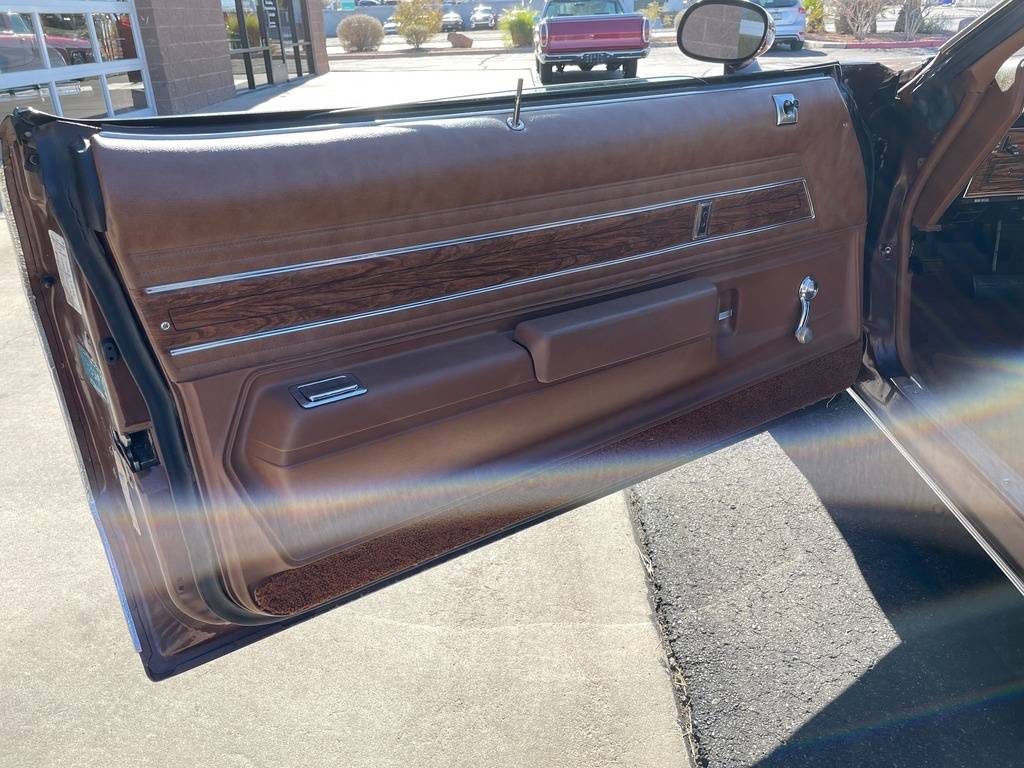 Oldsmobile-restomod-ls3-1973-brown-33