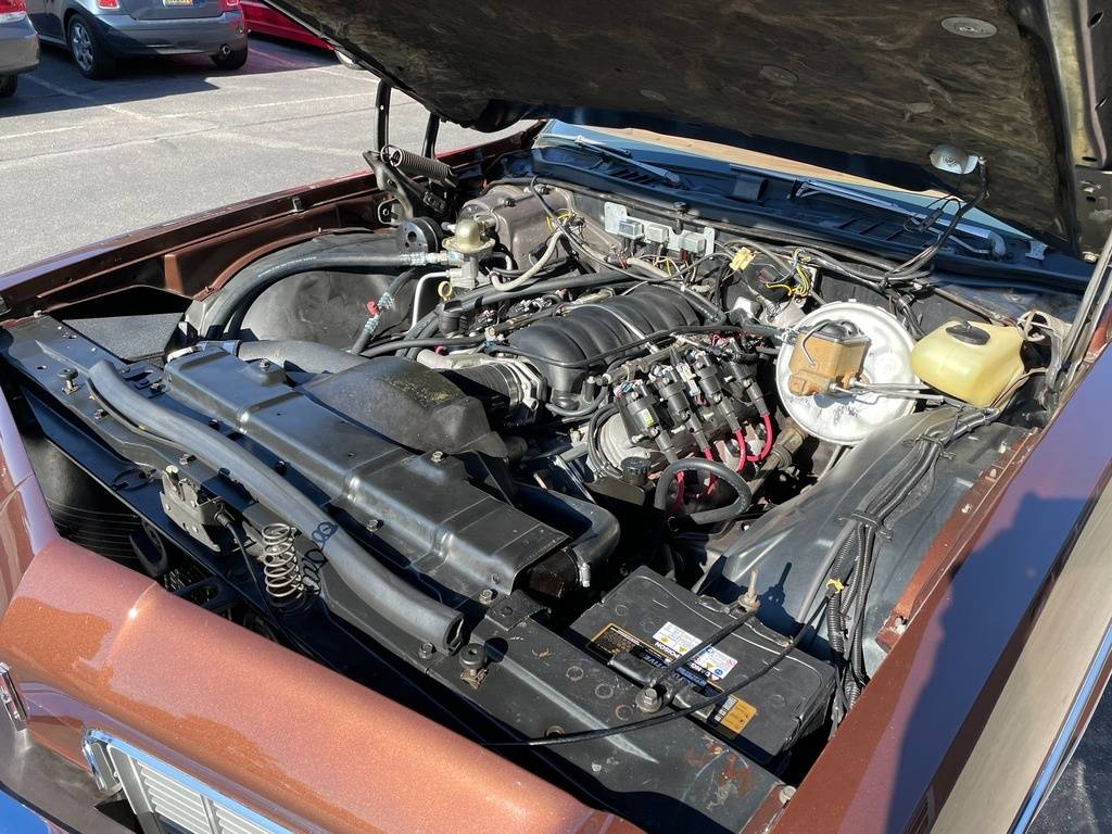 Oldsmobile-restomod-ls3-1973-brown-85