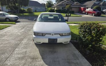 Oldsmobile-sedan-1993-white