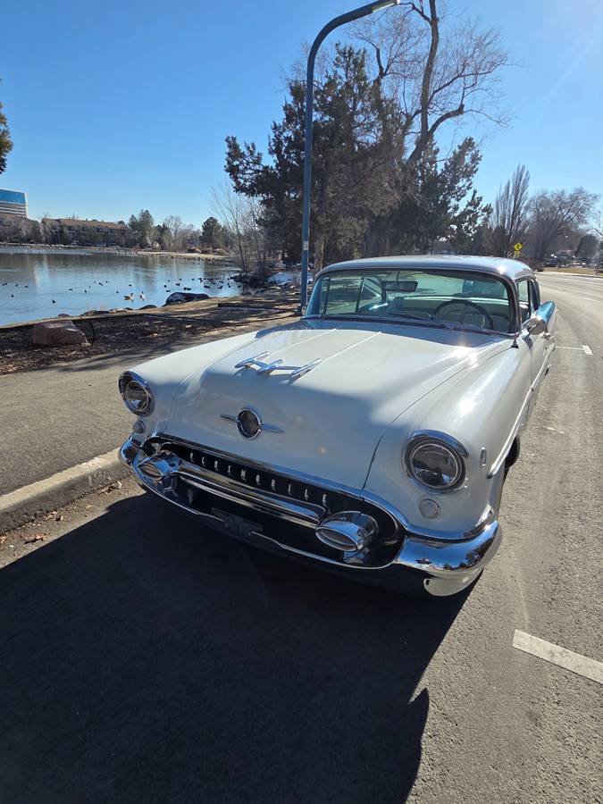 Oldsmobile-super-88-1955-19