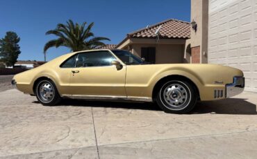 Oldsmobile-toronado-1966-custom