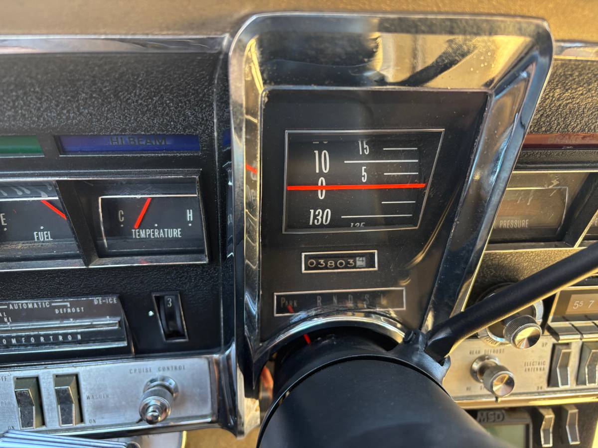 Oldsmobile-toronado-1966-custom-8