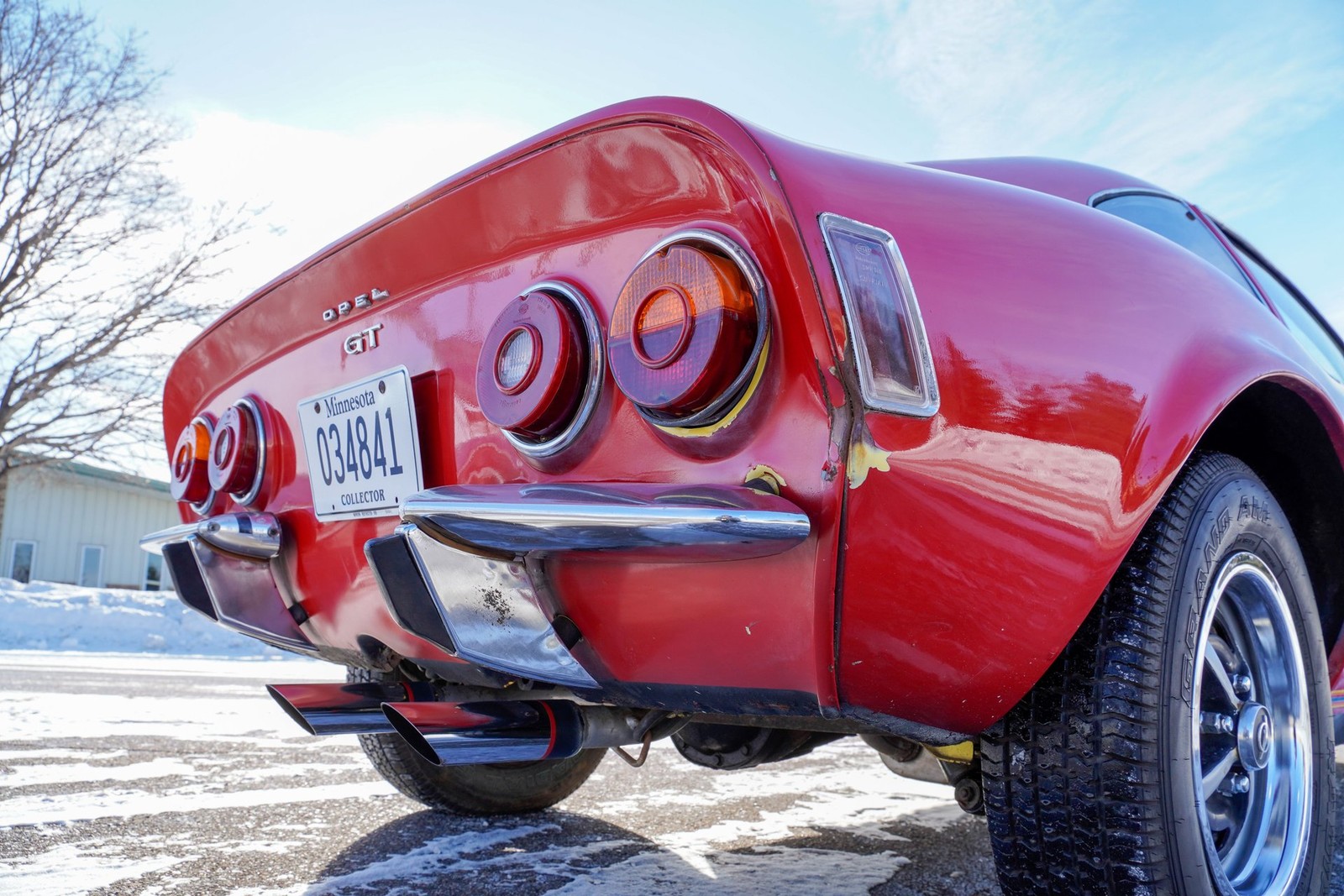 Opel-GT-1973-Coupe-24