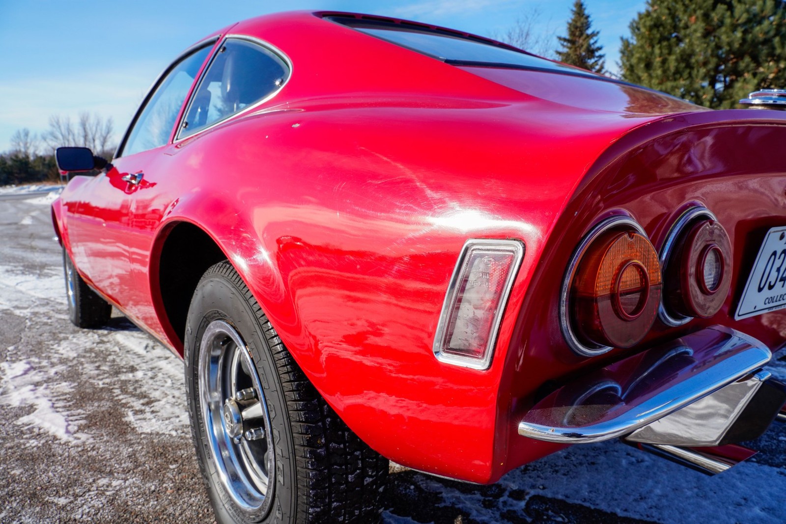 Opel-GT-1973-Coupe-30