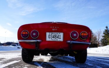 Opel-GT-1973-Coupe-32