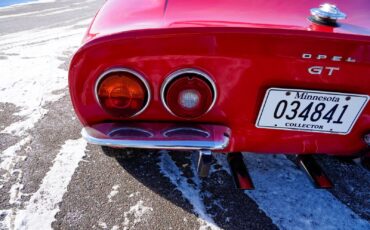 Opel-GT-1973-Coupe-33