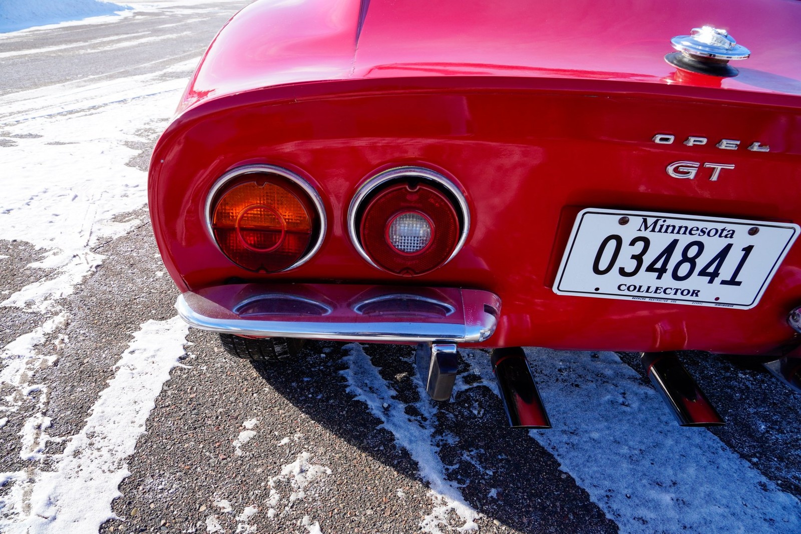 Opel-GT-1973-Coupe-33