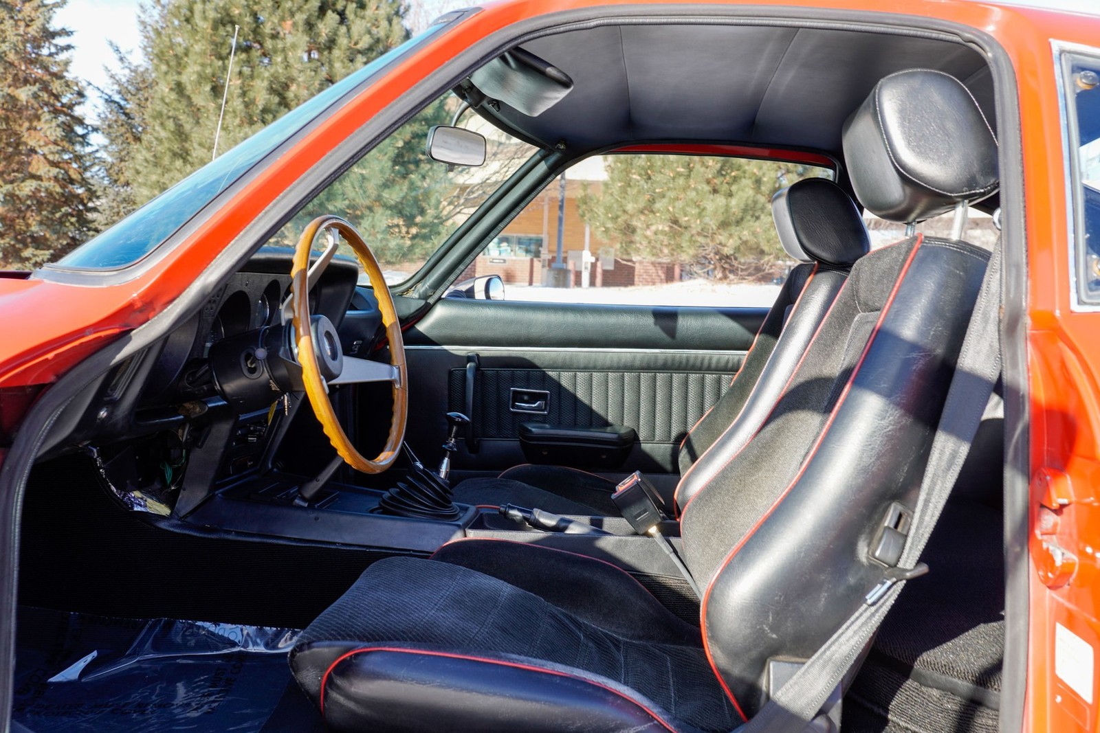 Opel-GT-1973-Coupe-9