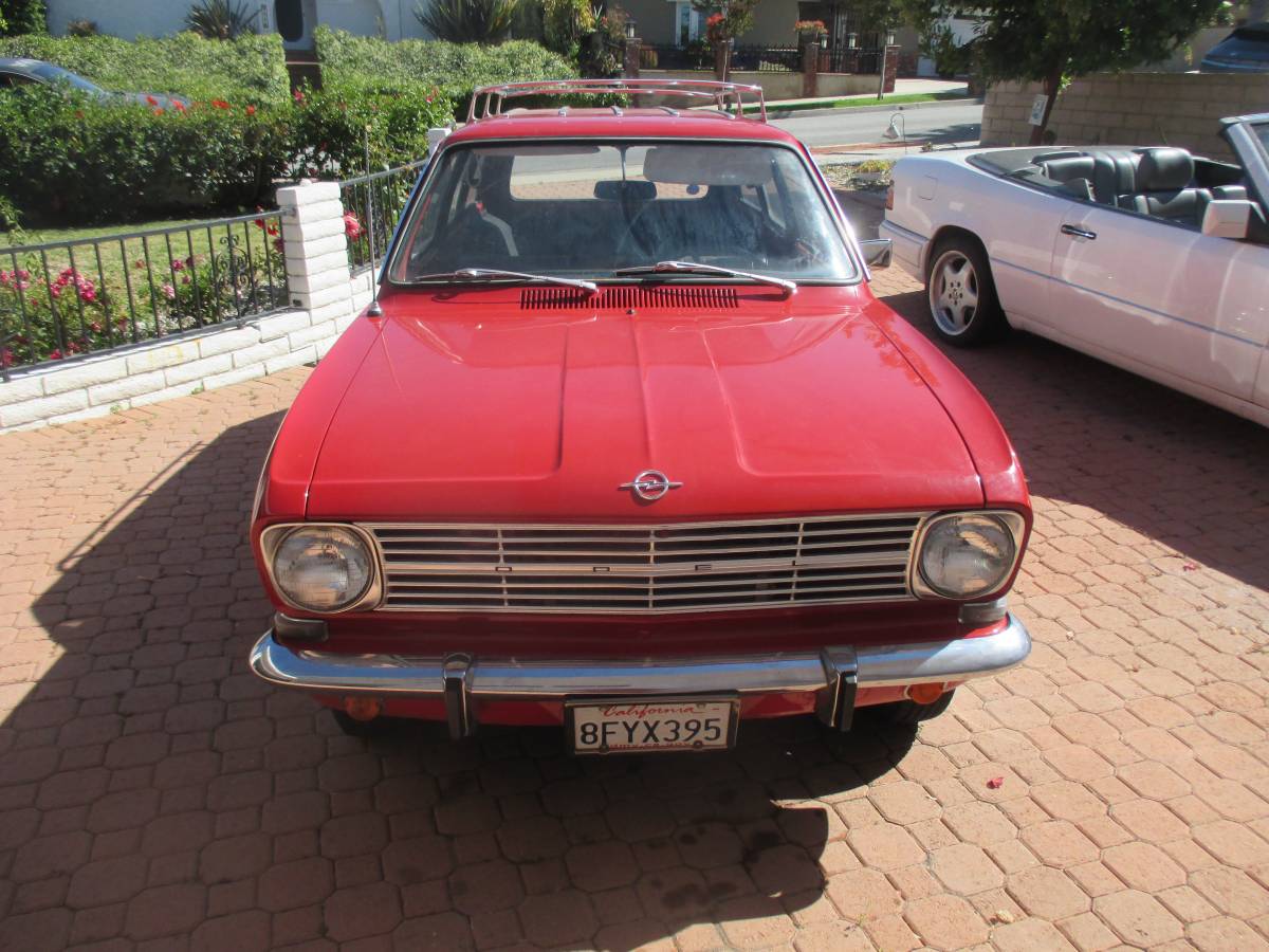 Opel-kadett-wagon-1967-red-11