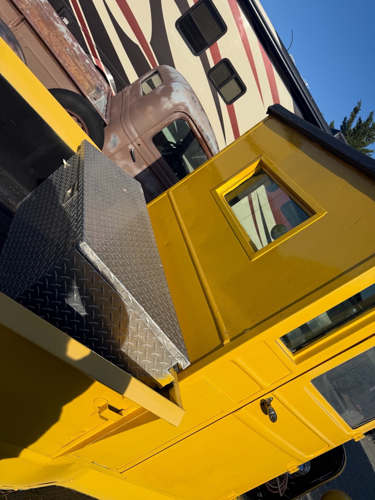 Other-Makes-graham-Yellow-Flatbed-1925-10