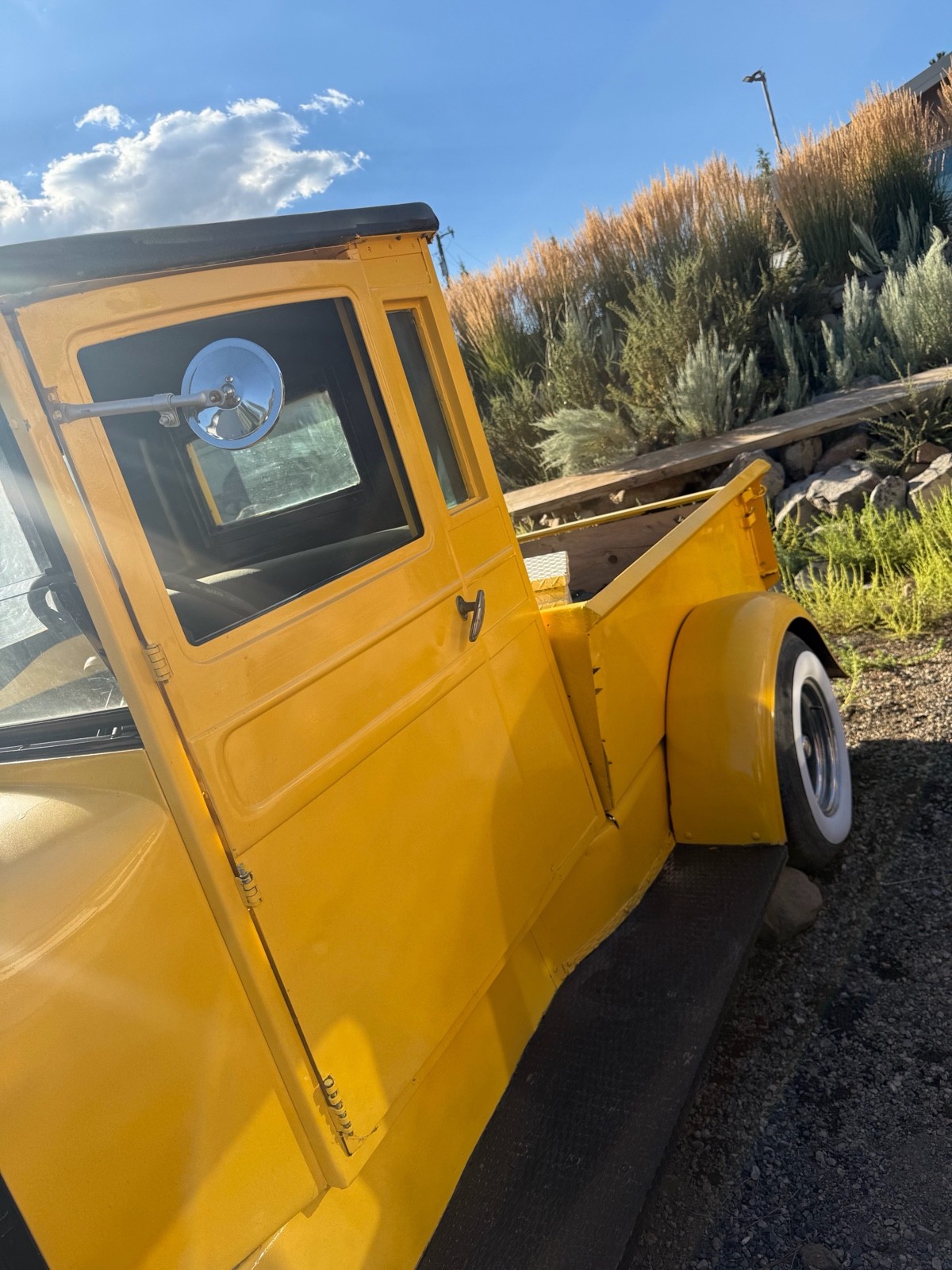 Other-Makes-graham-Yellow-Flatbed-1925-4