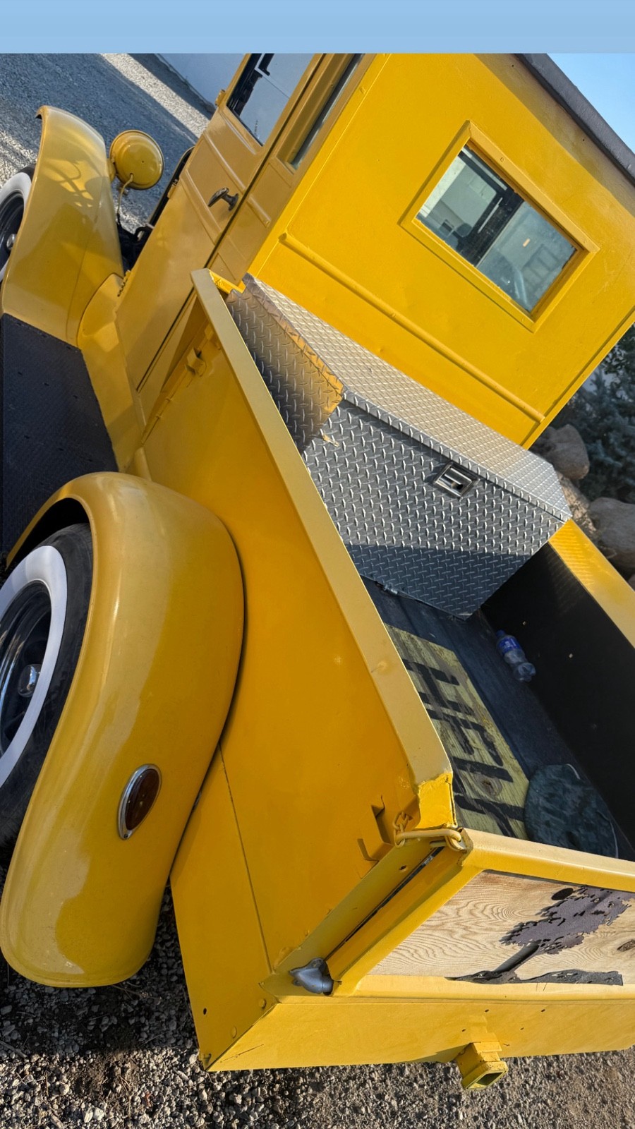 Other-Makes-graham-Yellow-Flatbed-1925-5