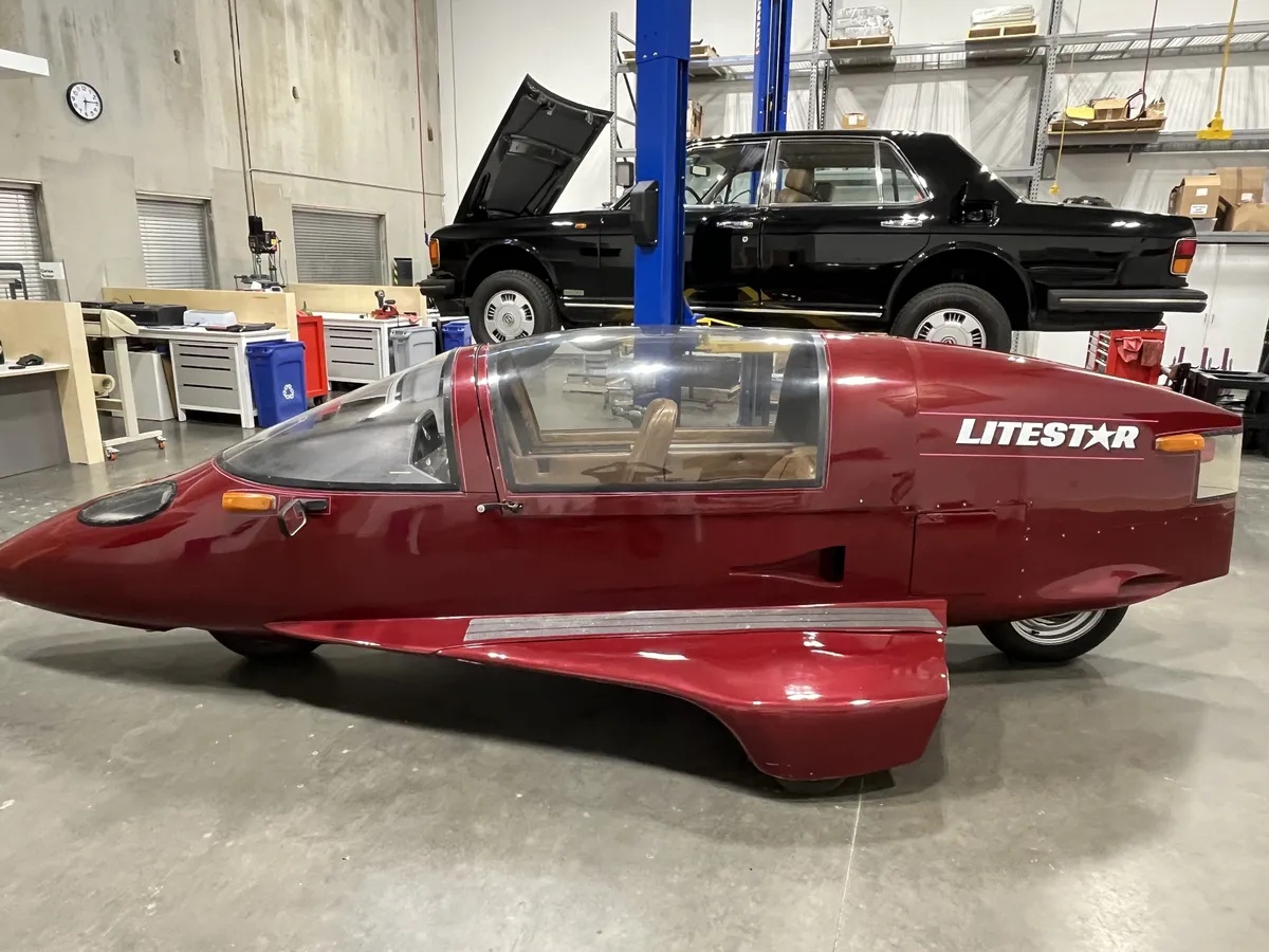 Owosso-pulse-litestar-Autocycle-1983-Burgundy-Tan-And-Black-2