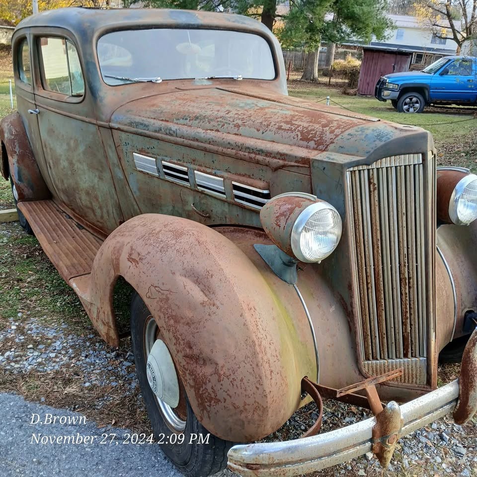 Packard-130c-2-door-Touring-Coupe-1937-Coupe-1