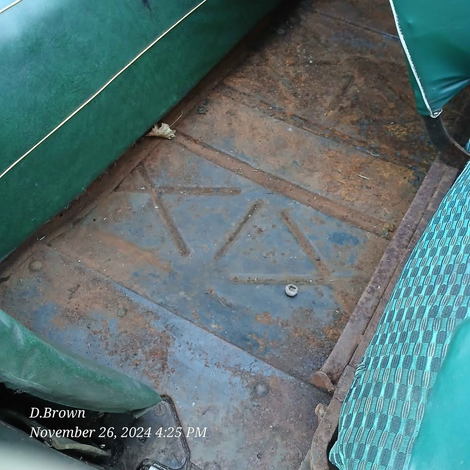 Packard-130c-2-door-Touring-Coupe-1937-Coupe-8