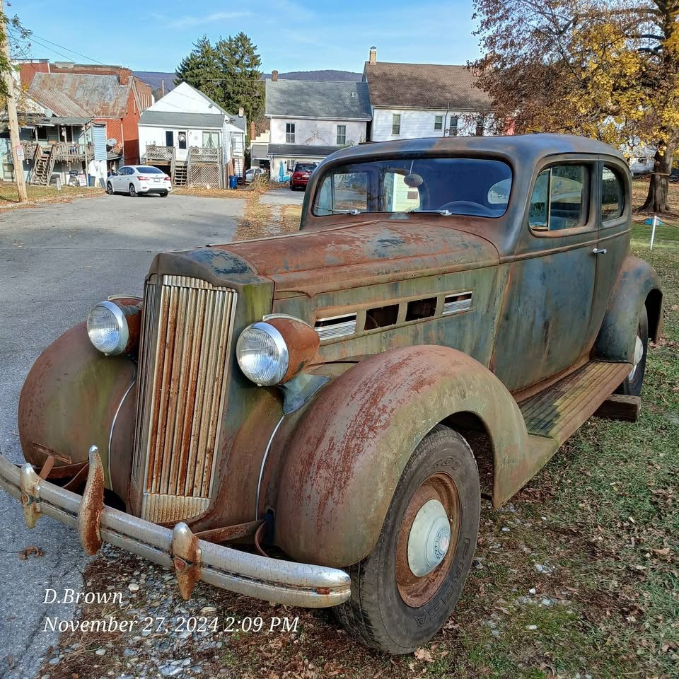 Packard 130c 2 door Touring Coupe 1937 Coupe