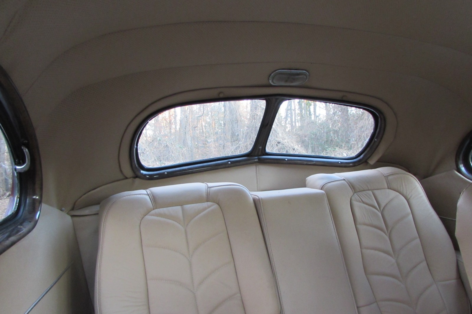 Packard-160-Super-8-Business-coupe-1940-Coupe-24