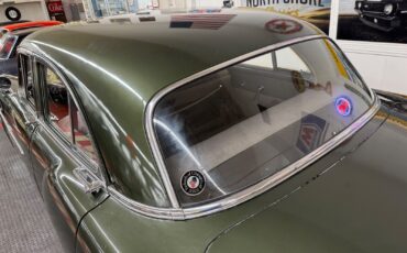 Packard-1951-4-Door-14