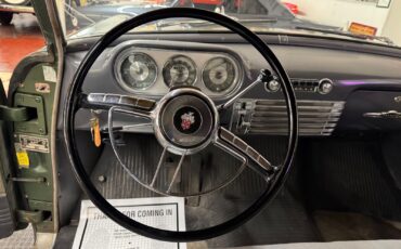 Packard-1951-4-Door-32