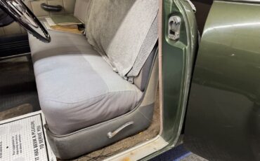 Packard-1951-4-Door-38