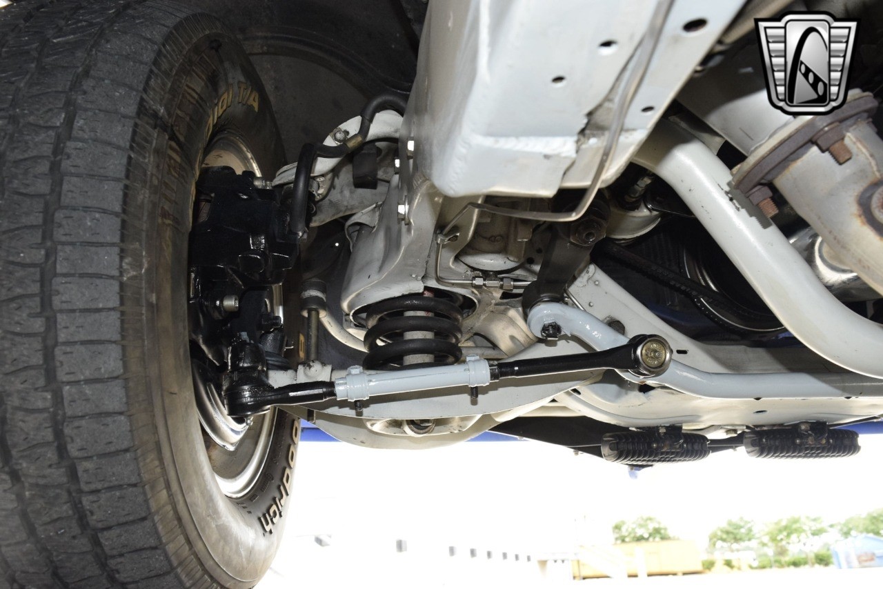 Packard-Eight-1938-convertible-15