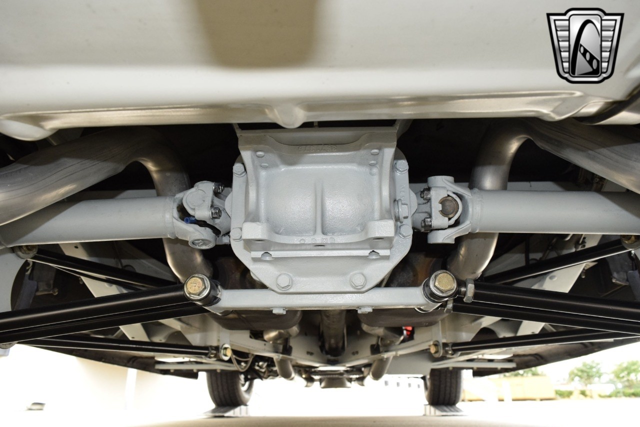 Packard-Eight-1938-convertible-18