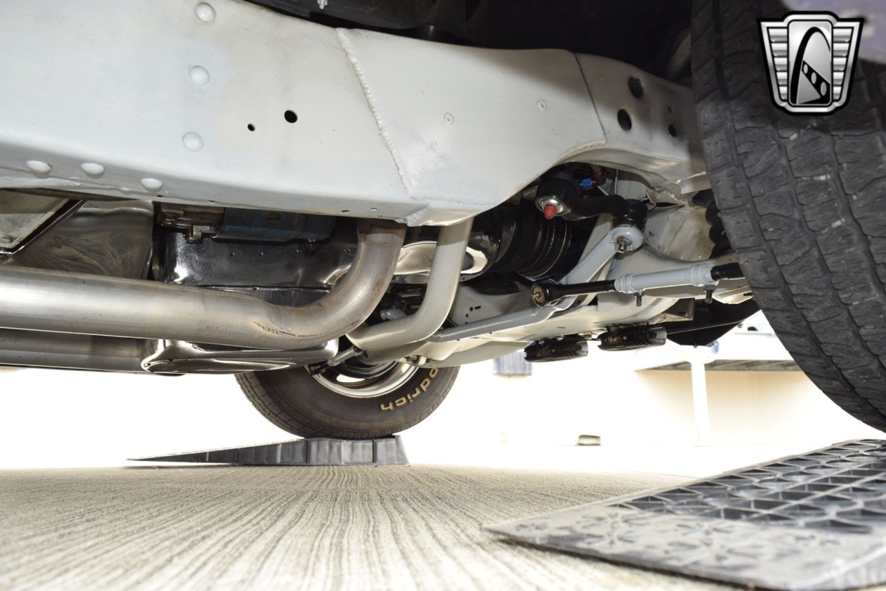 Packard-Eight-1938-convertible-21
