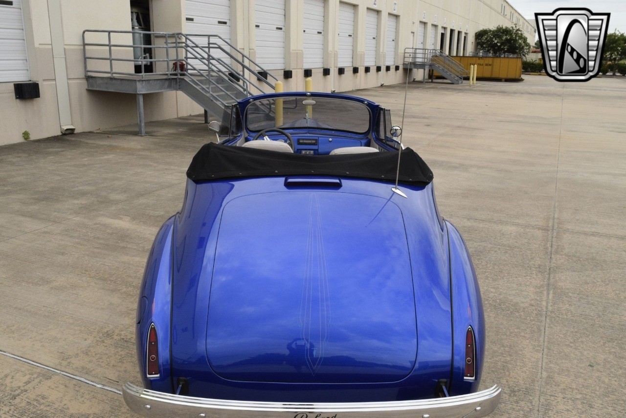 Packard-Eight-1938-convertible-35