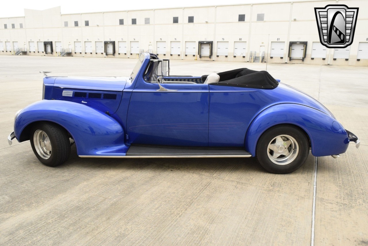Packard-Eight-1938-convertible-6