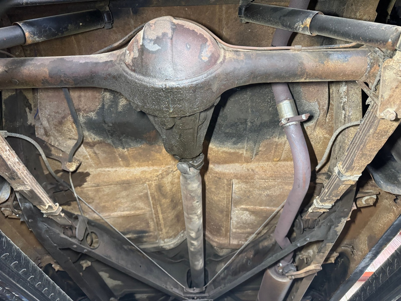 Packard-Eight-1950-13