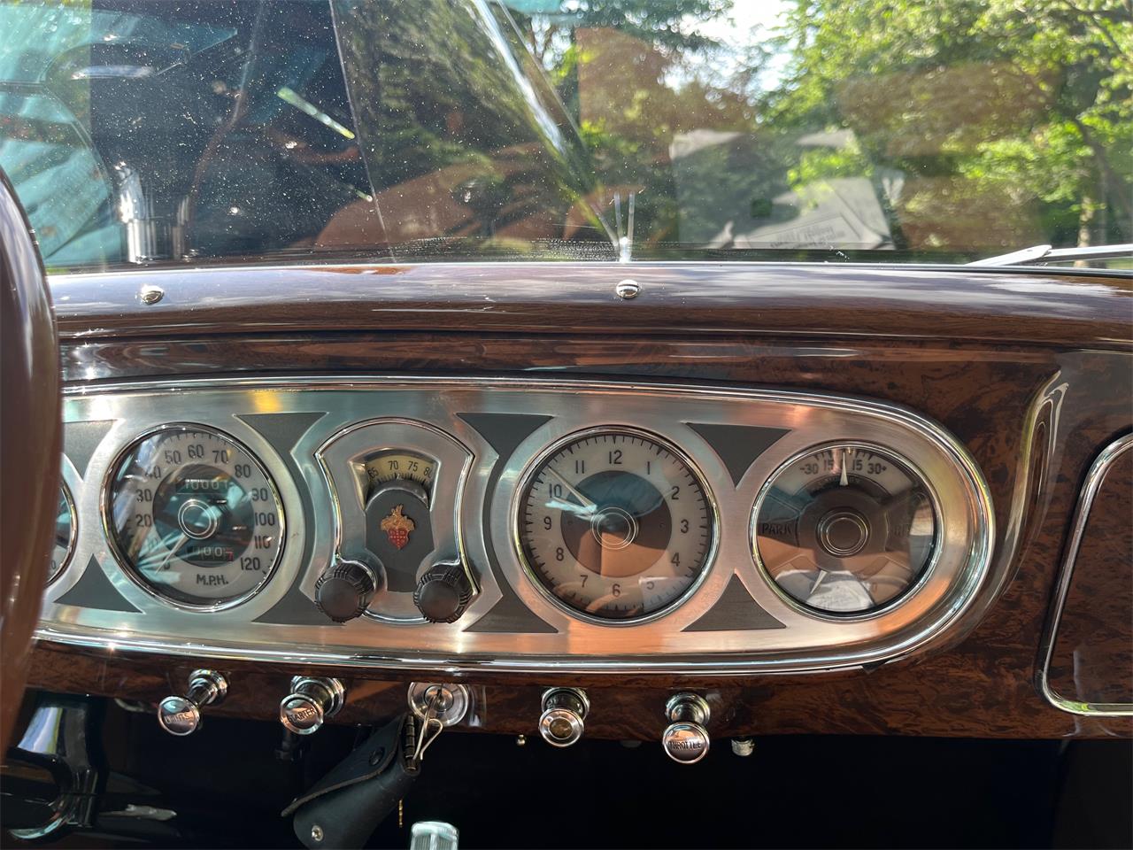 Packard-Twelve-1937-Packard-Maroon-Brown-46
