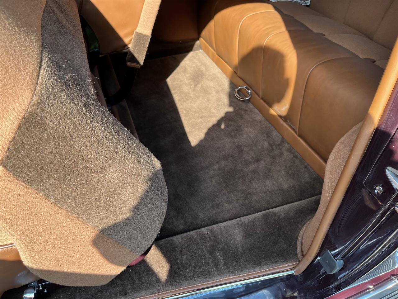 Packard-Twelve-1937-Packard-Maroon-Brown-66