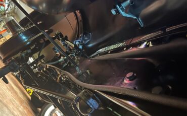 Packard-Twelve-1937-Packard-Maroon-Brown-89